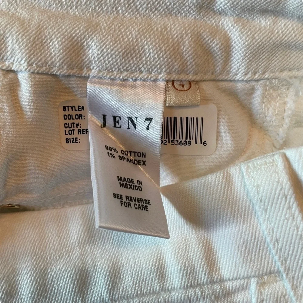 Jen7 7 For All Mankind 7FAM White Denim Bermuda Shorts Size 4 New NWT